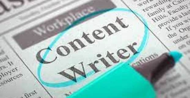 The Pros and Cons of Hiring a Digital Marketing Content Writer